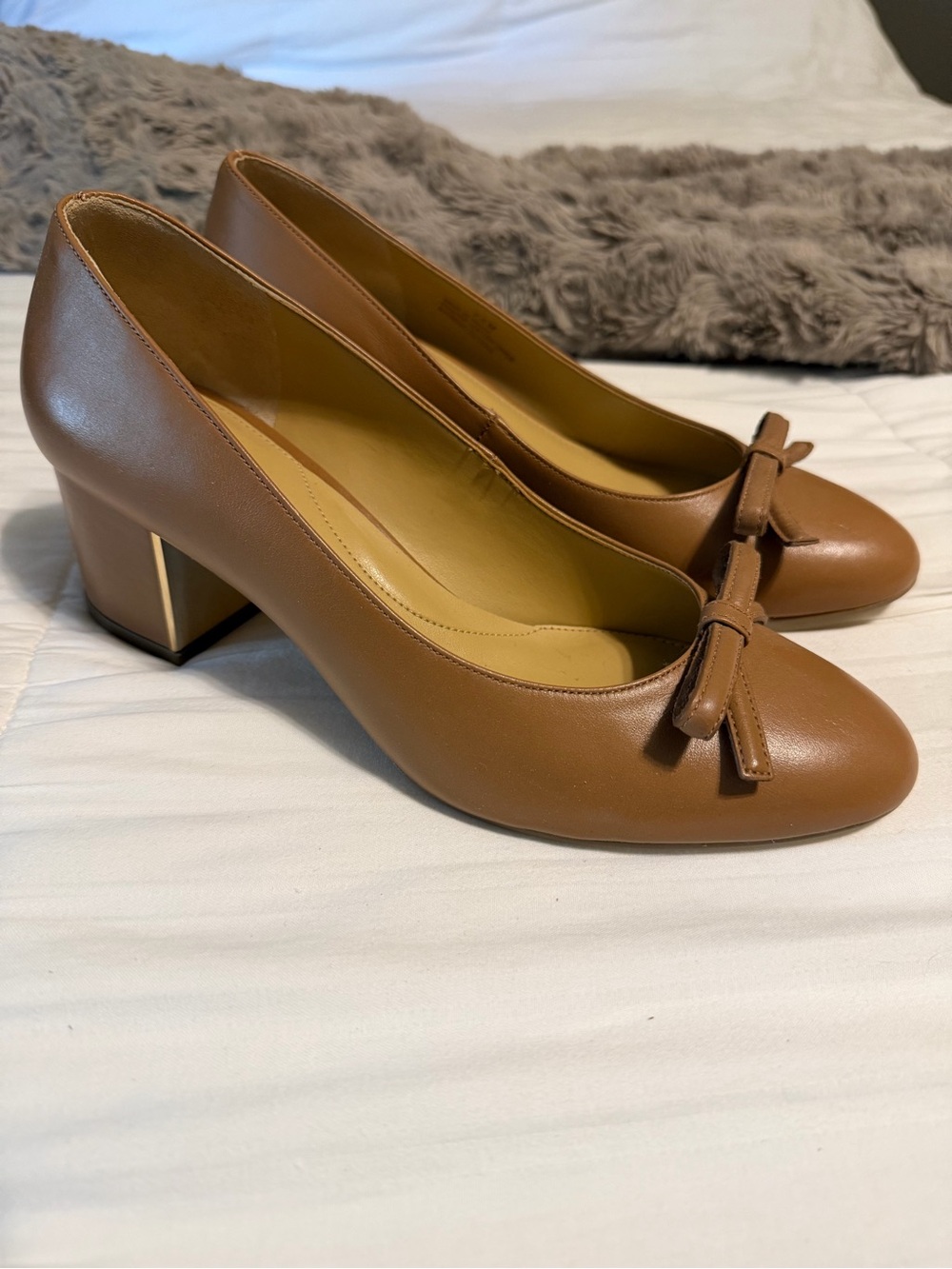 Talbots Brown nude Leather Bow Block Heel Pumps